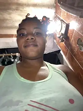 Snapshot of chocolatito-ho chatting on October 2025 08:58:01 PM chocolatito-ho online show from October 2025 08:58:01 PM