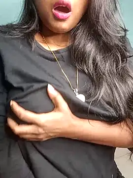 Snapshot of Ishu_Lovee chatting on November 2025 04:40:01 PM Ishu Lovee online show from November 2025 04:40:01 PM