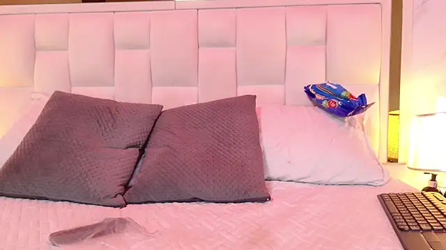 Snapshot of kity_lovee1 chatting on October 2025 03:17:01 AM kity lovee1 online show from October 2025 03:17:01 AM