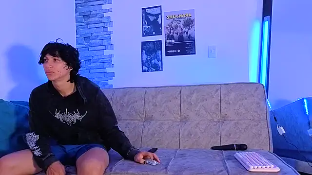 DavidAndClare online show from November 2025 01:22:01 PM