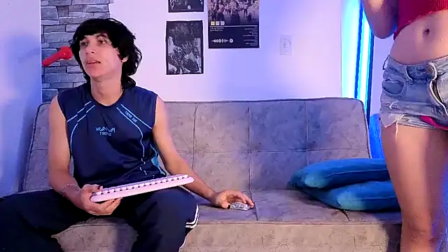 DavidAndClare online show from November 2025 01:48:01 PM