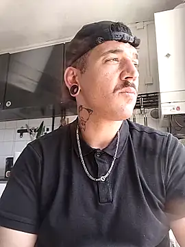 JuicyBigcockxh online show from May 2026 01:39:02 PM
