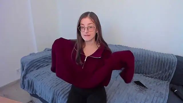 sofielovely  online show from November 2025 12:38:01 PM