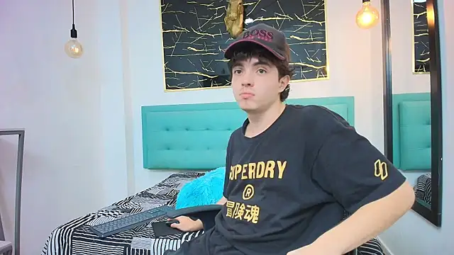 dia fax18 online show from October 2025 07:40:01 PM