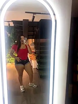 Snapshot of SiennaMonroe_ chatting on September 2025 04:08:01 PM SiennaMonroe  online show from September 2025 04:08:01 PM