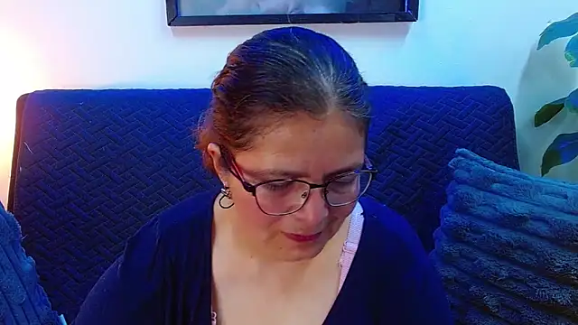 Linda banks  online show from September 2025 01:09:02 AM