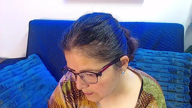 Snapshot of Linda_banks_ chatting on December 2025 01:54:01 AM Linda banks online show from December 2025 01:54:01 AM