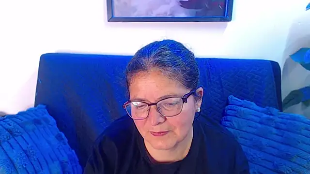 Snapshot of Linda_banks_ chatting on January 2026 02:04:02 AM Linda banks online show from January 2026 02:04:02 AM