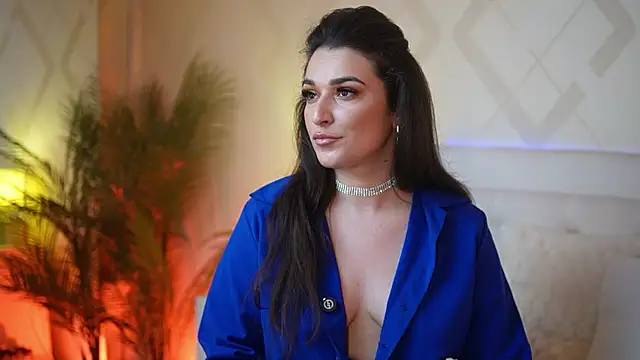 Snapshot of EmmaDallas chatting on April 2026 05:20:02 PM EmmaDallas online show from April 2026 05:20:02 PM