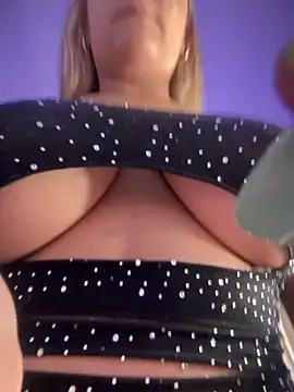 ChannelConnor  online show from September 2025 02:18:02 PM