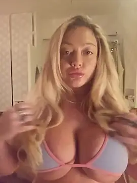 misstitmouseofficial online show from September 2025 07:25:02 PM