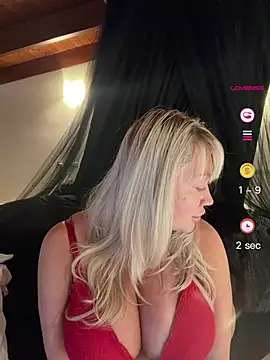 misstitmouseofficial online show from May 2026 05:21:02 PM