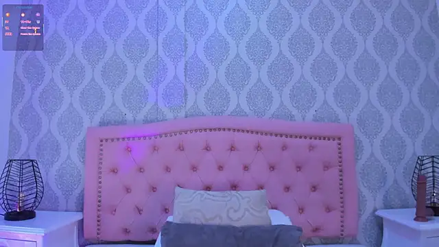 OnlyGia online show from December 2025 07:55:01 PM