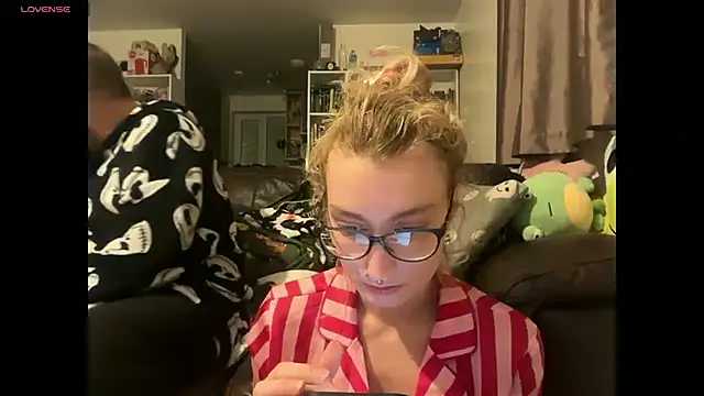 harleyblair online show from November 2025 11:16:01 PM