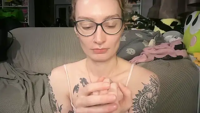 harleyblair online show from July 2026 10:23:01 PM