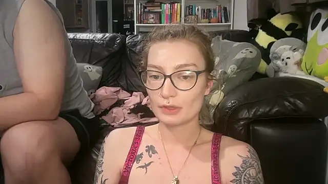 harleyblair online show from July 2026 10:04:01 PM