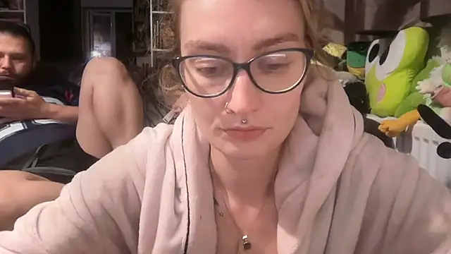 harleyblair online show from July 2026 10:01:02 PM