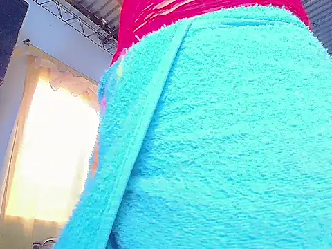 Snapshot of Anthonella_valentina chatting on April 2026 04:15:01 PM Anthonella valentina online show from April 2026 04:15:01 PM