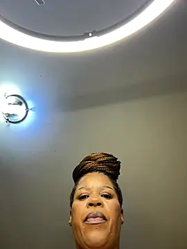 Snapshot of THICKBUNNYCHICKxxx chatting on March 2026 08:04:01 PM THICKBUNNYCHICKxxx online show from March 2026 08:04:01 PM