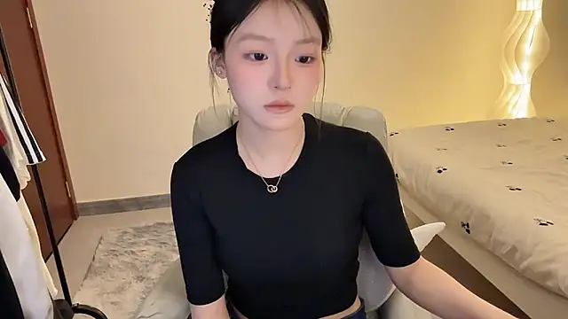 Snapshot of Robin-o3 chatting on March 2026 04:40:01 PM Robin-o3 online show from March 2026 04:40:01 PM