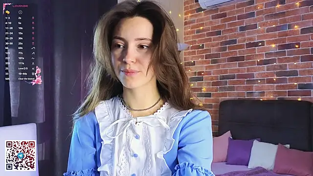 Snapshot of JasminDoroti chatting on October 2025 06:13:02 AM JasminDoroti online show from October 2025 06:13:02 AM