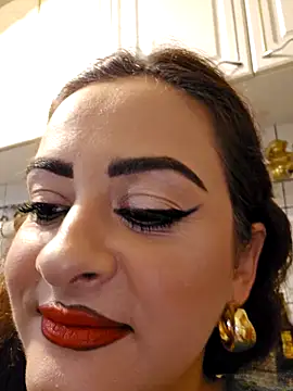 Snapshot of ShineBright88 chatting on February 2026 06:48:01 PM ShineBright88 online show from February 2026 06:48:01 PM