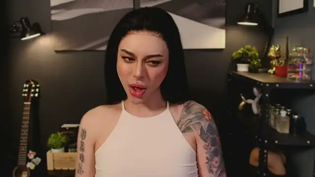 Snapshot of LUNACOCKSLAYER chatting on October 2025 08:00:02 PM LUNACOCKSLAYER online show from October 2025 08:00:02 PM