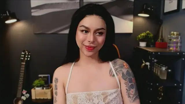 Snapshot of LUNACOCKSLAYER chatting on November 2025 08:51:01 PM LUNACOCKSLAYER online show from November 2025 08:51:01 PM