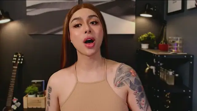 Snapshot of LUNACOCKSLAYER chatting on November 2025 05:46:01 AM LUNACOCKSLAYER online show from November 2025 05:46:01 AM