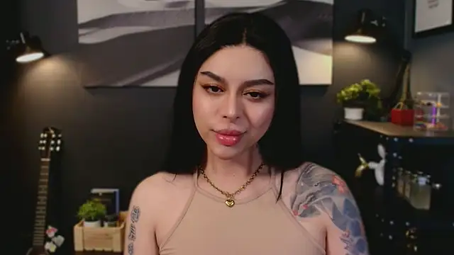 Snapshot of LUNACOCKSLAYER chatting on November 2025 08:19:02 PM LUNACOCKSLAYER online show from November 2025 08:19:02 PM