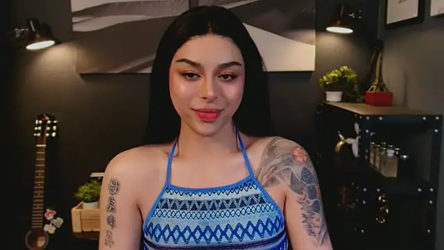 Snapshot of LUNACOCKSLAYER chatting on November 2025 01:22:02 PM LUNACOCKSLAYER online show from November 2025 01:22:02 PM