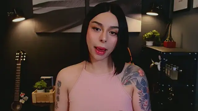 Snapshot of LUNACOCKSLAYER chatting on November 2025 07:14:02 PM LUNACOCKSLAYER online show from November 2025 07:14:02 PM