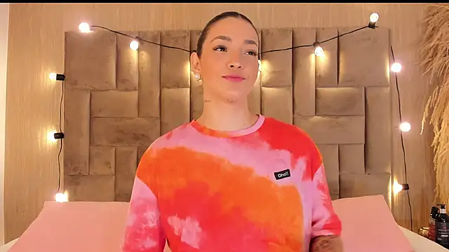 Snapshot of ClaradelMar chatting on November 2025 10:40:02 AM ClaradelMar online show from November 2025 10:40:02 AM