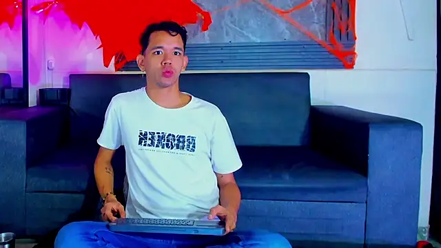 jeremytonner online show from November 2025 04:15:02 AM