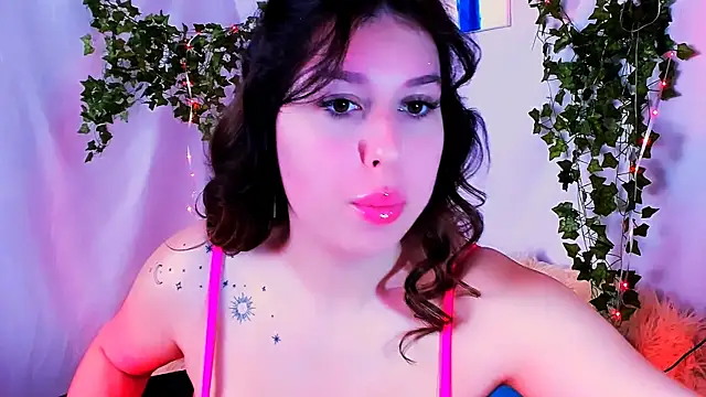 Snapshot of ChloeRicc chatting on March 2026 07:14:02 AM ChloeRicc online show from March 2026 07:14:02 AM