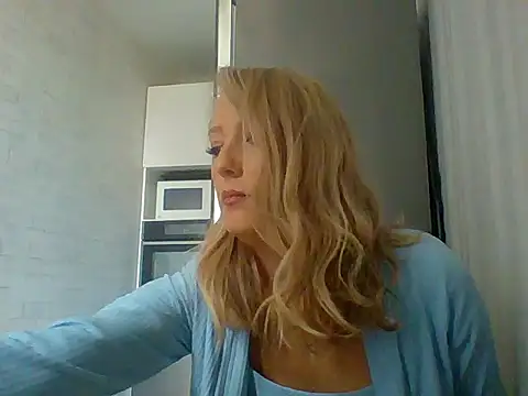 Snapshot of Vexxaa chatting on October 2025 09:30:01 AM Vexxaa online show from October 2025 09:30:01 AM