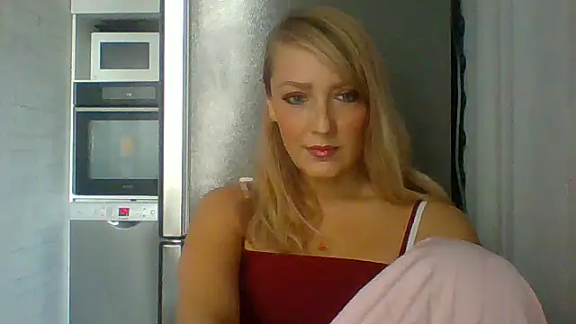 Snapshot of Vexxaa chatting on November 2025 11:41:01 AM Vexxaa online show from November 2025 11:41:01 AM