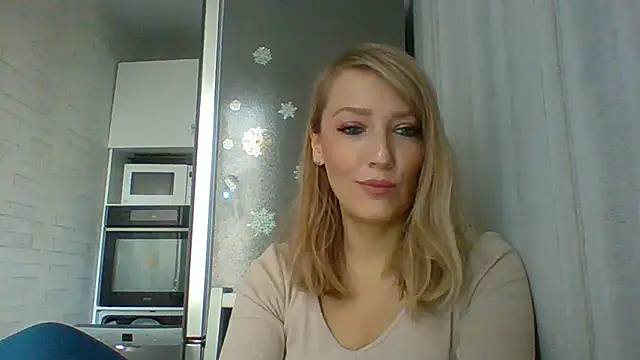 Snapshot of Vexxaa chatting on December 2025 06:52:01 AM Vexxaa online show from December 2025 06:52:01 AM