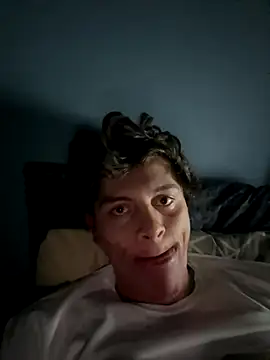 Snapshot of AmMadness chatting on November 2025 09:47:02 PM AmMadness online show from November 2025 09:47:02 PM