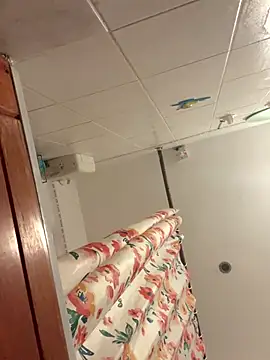 Snapshot of AmMadness chatting on December 2025 08:48:02 PM AmMadness online show from December 2025 08:48:02 PM