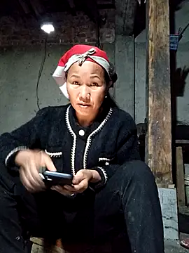 TinTin321 online show from November 2025 12:32:01 AM