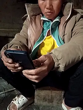 Snapshot of TinTin321 chatting on February 2026 04:43:02 AM TinTin321 online show from February 2026 04:43:02 AM