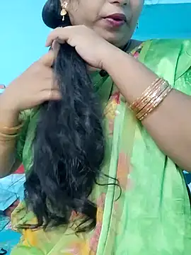 yelmaji91 online show from October 2025 05:43:02 AM