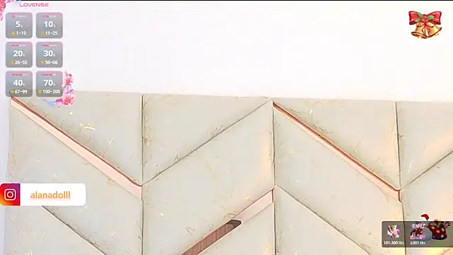 Snapshot of AlanaDoll chatting on November 2025 03:23:02 PM AlanaDoll online show from November 2025 03:23:02 PM