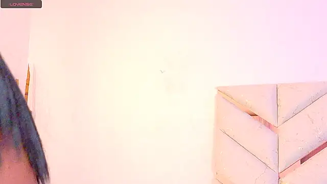 Snapshot of AlanaDoll chatting on March 2026 08:11:01 PM AlanaDoll online show from March 2026 08:11:01 PM