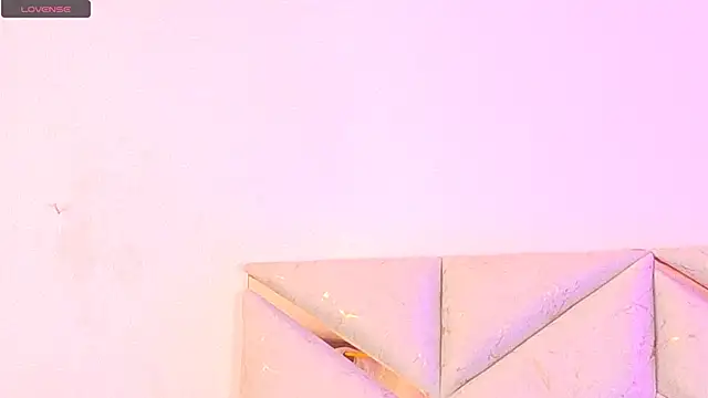 Snapshot of AlanaDoll chatting on March 2026 04:13:01 PM AlanaDoll online show from March 2026 04:13:01 PM