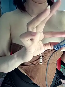 Snapshot of Linh_linh01 chatting on March 2026 01:57:02 PM Linh linh01 online show from March 2026 01:57:02 PM