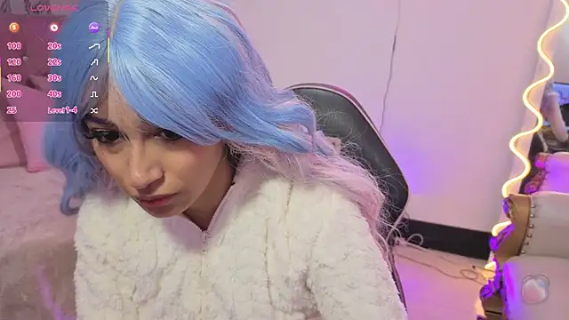 HANNI TAY online show from January 2026 11:45:02 AM