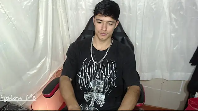 jacobbiker online show from December 2025 04:43:02 AM