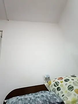 Vera Elle online show from September 2025 06:52:01 PM